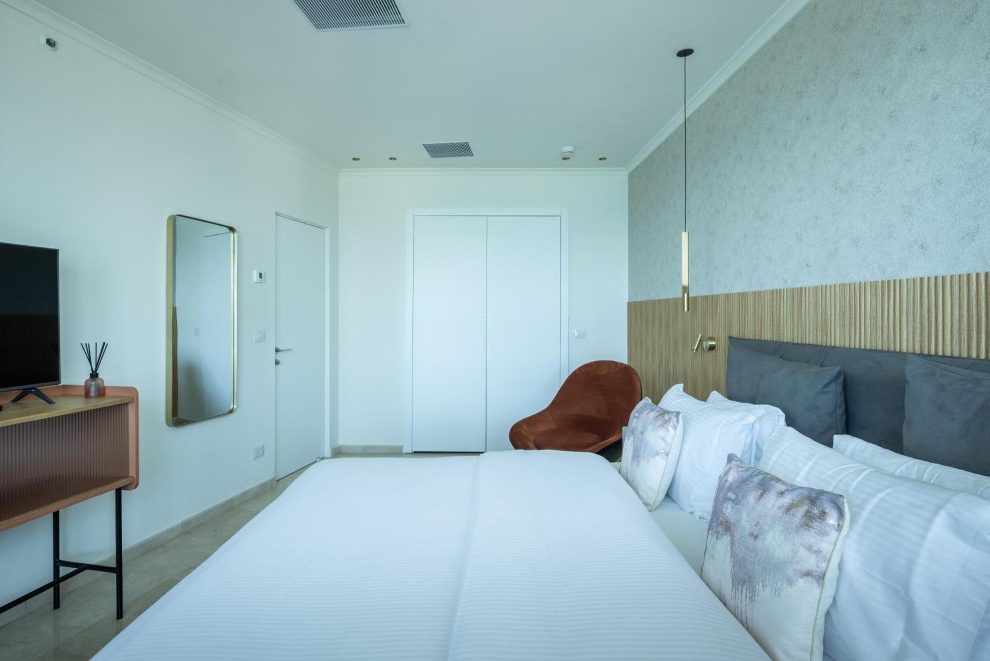 Hayarkon Luxury Sea Views